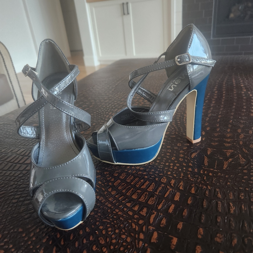 Elegant Gray and Blue Strappy Heels
